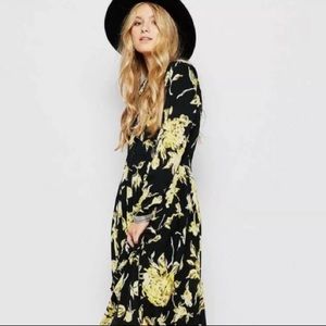 🌼 Free People First Kiss Maxi Dress